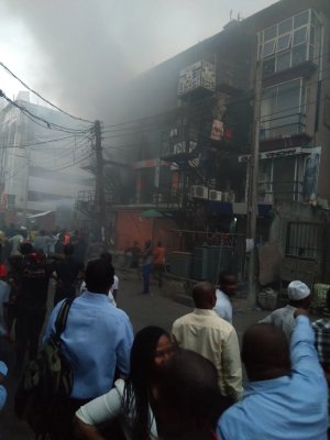 Fire Outbreak At Abibu Oki, Lagos Island (PHOTOS)