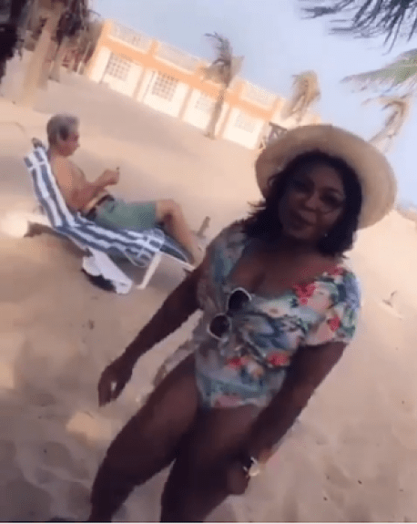 White Man Snubs Afia Schwarzenegger As She Danced To Catch His Attention