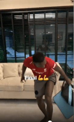 Injured Naby Keita Removes Recovery Pad To Celebrate Liverpool’s Win