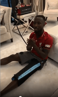 Injured Naby Keita Removes Recovery Pad To Celebrate Liverpool’s Win