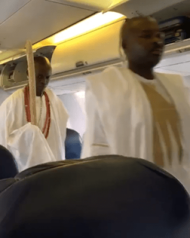 The Moment Ooni Of Ife & Subjects Performed Rituals Before Boarding Plane