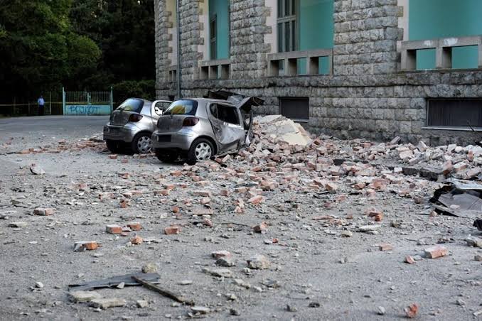 Olta Albanian Porn - Albania quake has 340 aftershocks, people afraid to go home [PHOTOS]