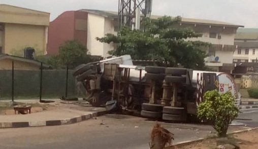 Tanker falls in Lagos