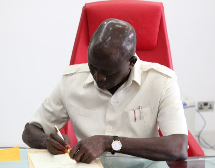 Adams Oshiomhole