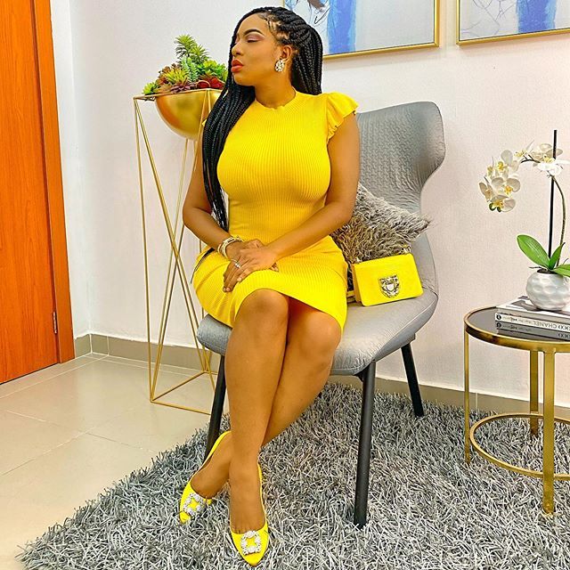 Chikaike Porn - Photos: Chika Ike stunning in yellow outfit