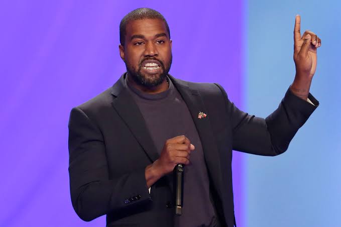 Kanye West Reportedly Asked His Campaign Staffs To Stop Having Sεx Outside Of Marriage 1