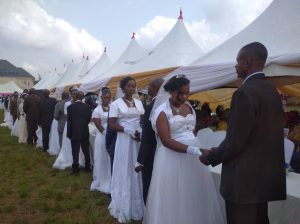 200 couples tie the knot in mass wedding ceremony in Anambra community