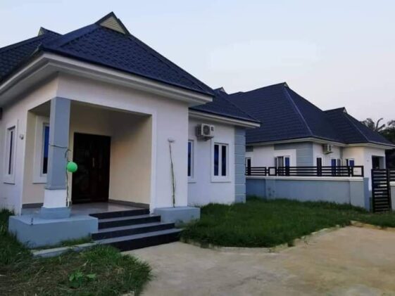 Governor Ikpeazu Presents 2 New Houses As Official Quarters To Abia Security Chiefs 2