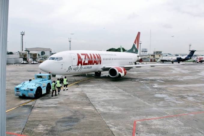 FAAN Shuts Down Lagos Airport After Azman Aircraft Suffered Burst Tyre While Landing 1
