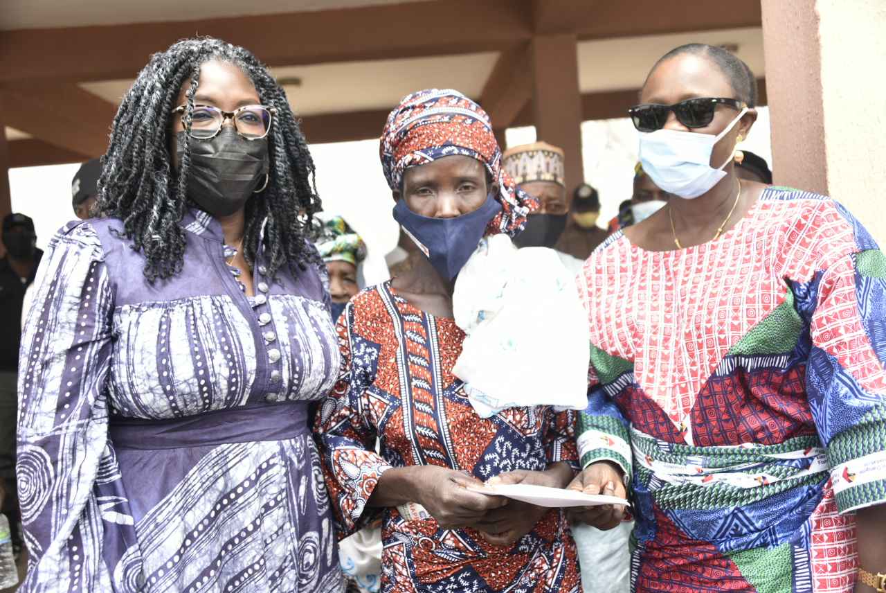 Dangote Empowers 16,000 Women With N10,000 Each In Kwara 6