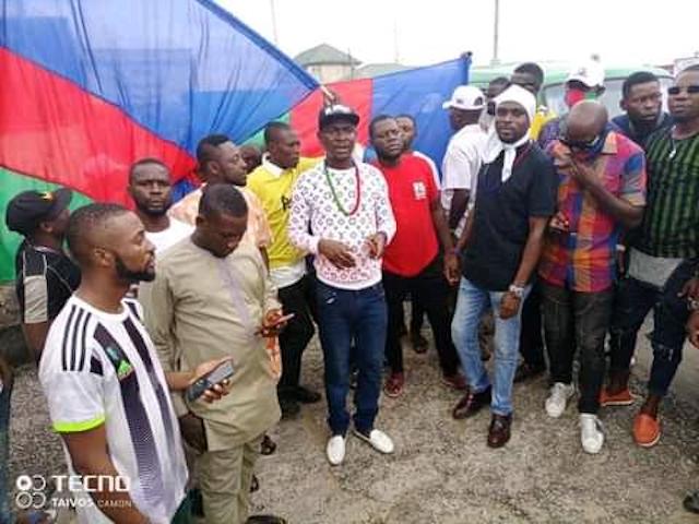 Ijaw Youth Council members block East West Road