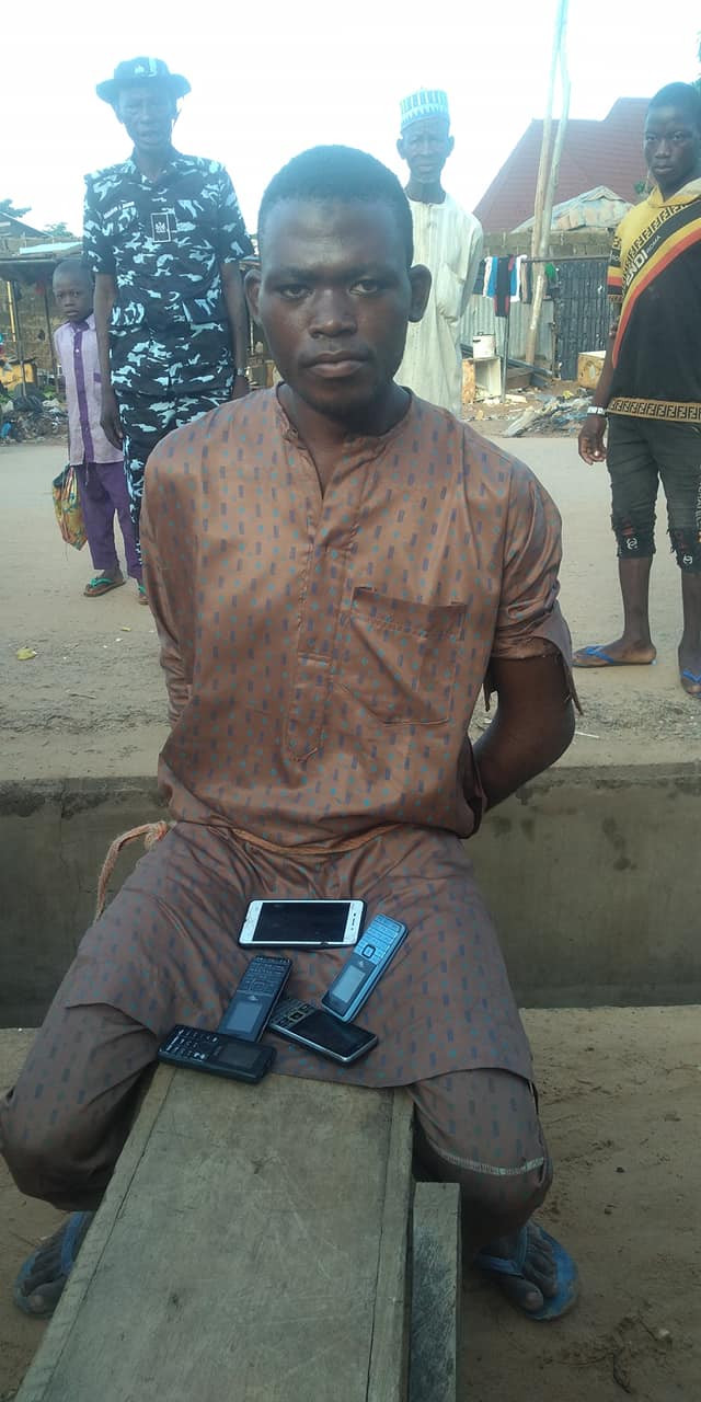 Phone Thief Caught After He Fell Asleep While Robbing A Kebbi Mosque [Photos] 2