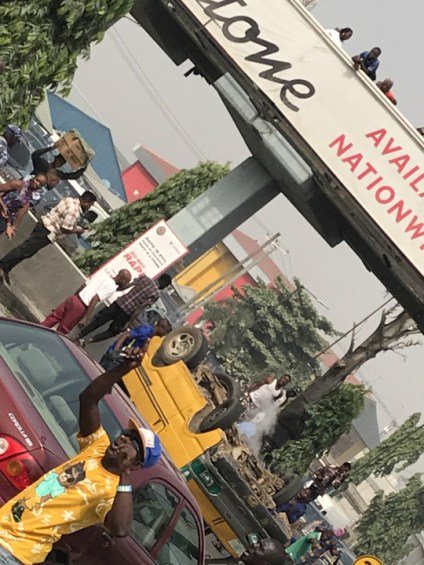 Photos From The Ghastly Motor Accident In Lagos This Morning