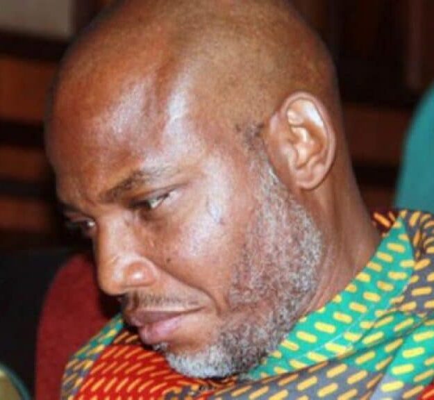 BREAKING: Nnamdi Kanu Storms Court for Fresh Arraignment, Family, Lawyers Welcome Him