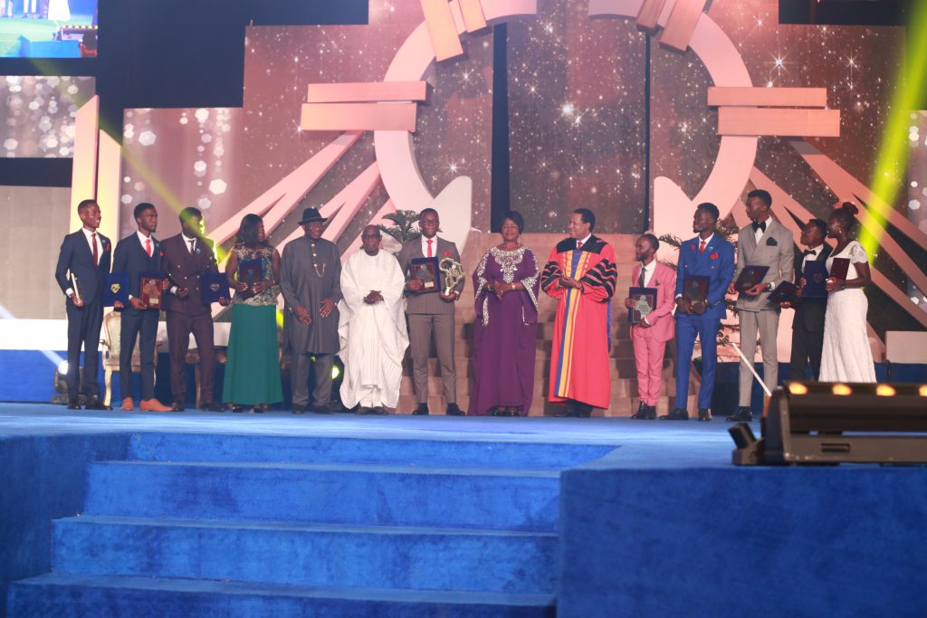 Pastor Chris hosts Obasanjo, Jonathan, Chihombori-Quao, gifts Star Prize Winner $25,000,others $10,000 each at #FALA2021 