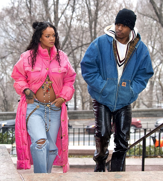 Rihanna Is Pregnant, Expecting Her First Child With Boyfriend ASAP Rocky [Photos]