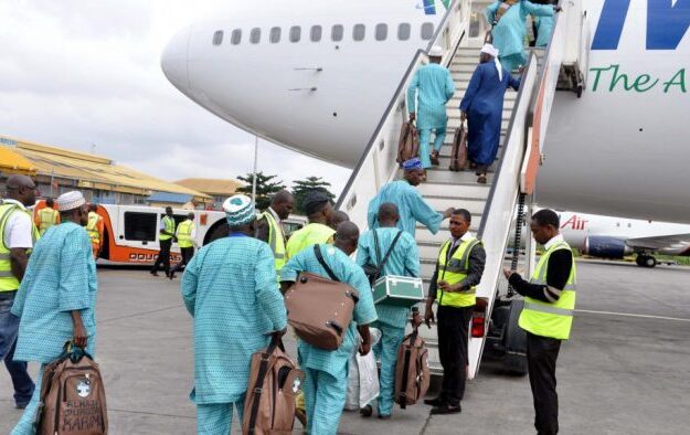 Drama As Niger Pilgrims’ Board Boss Blocks NAHCON Chairman From Boarding Plane To Saudi