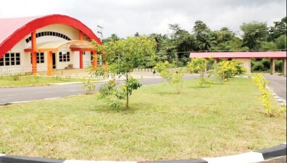Fuel: Nigerians Knock Ondo Hospital Over Patient’s Death