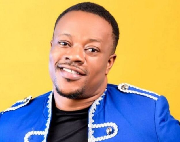 Insecurity: Singer Lanre Teriba to sack his driver for playing an insensitive prank on him