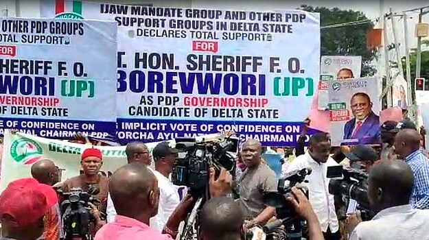 No Sheriff no PDP in Delta State – supporters chant at PDP National Secretariat