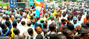 Scores of PDP supporters defect to APC in Kebbi