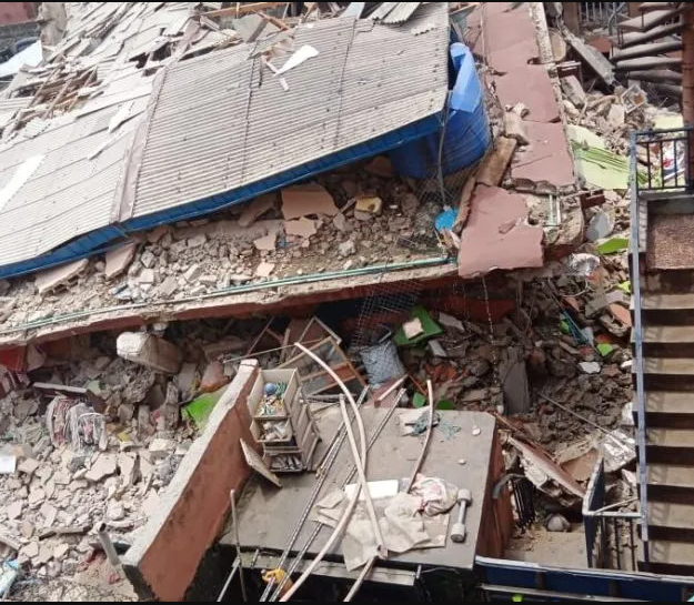 Just in: Another building collapses in Mushin area of Lagos