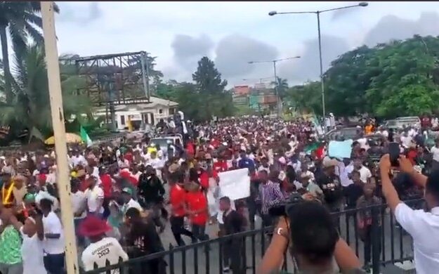 Massive Turnout As Thousands Of Obi Supporters Hold Rally In Calabar (Video)