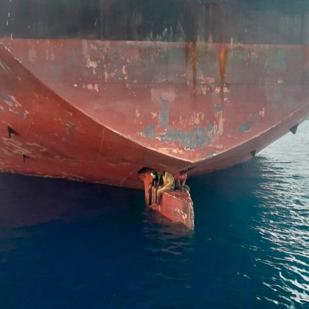 Stowaways found on ship’s rudder after 11-day trip to Canaries
