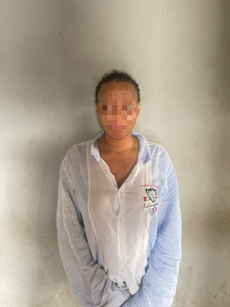 Woman Arrested For Stabbing Her 21-Year-Old Boyfriend To Death In Lagos