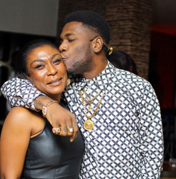 The Moment Burna Boy’s Mother Addressed His Paris Fans In French (Video)