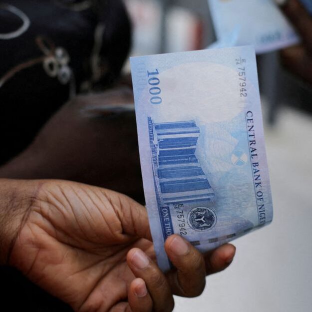 Factbox: Nigeria’s plan to ditch old banknotes