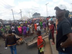  Bayelsa residents protest rejection of old N500, N1,000 Notes