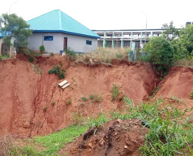 Gully erosion threatens Ekwueme Square, High Court complex in Awka