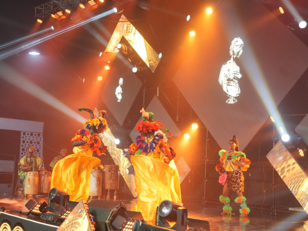 There were so many dance showcases on stage with representatives from the Efik, Tiv, Igbo, Yoruba, and Hausa tribes. 