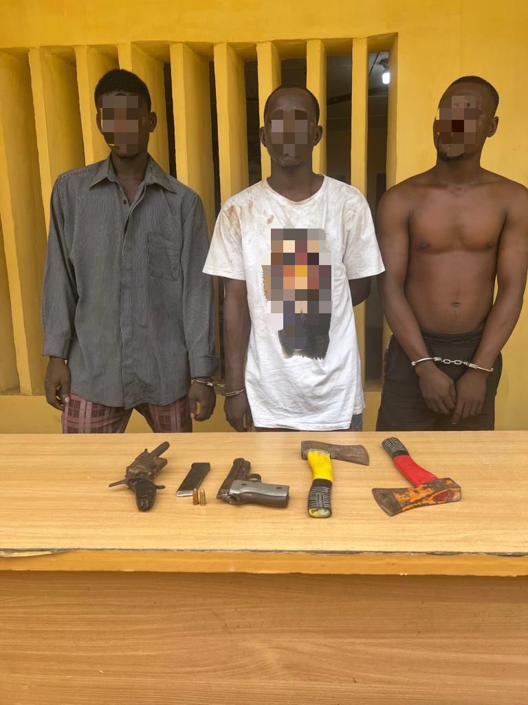 Lagos Police Arrests Three Suspected Cultists After Public Complaints 5