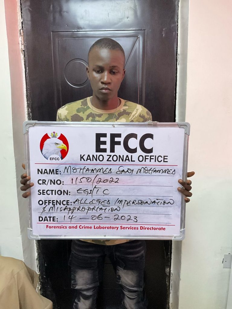Man Who Impersonated EFCC, Military Personnel And Obtained N4m From Victims Arrested 3