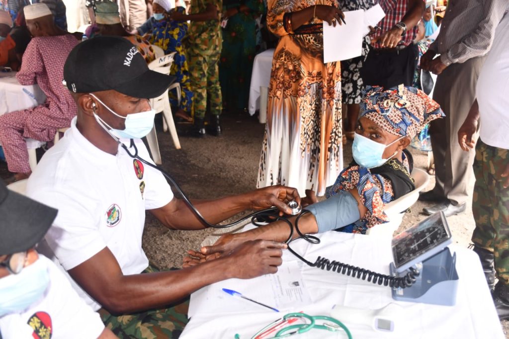 NADCEL 2023: Nigerian Army Touches Lives in Oja Oba, Mapo Community in Ibadan 9