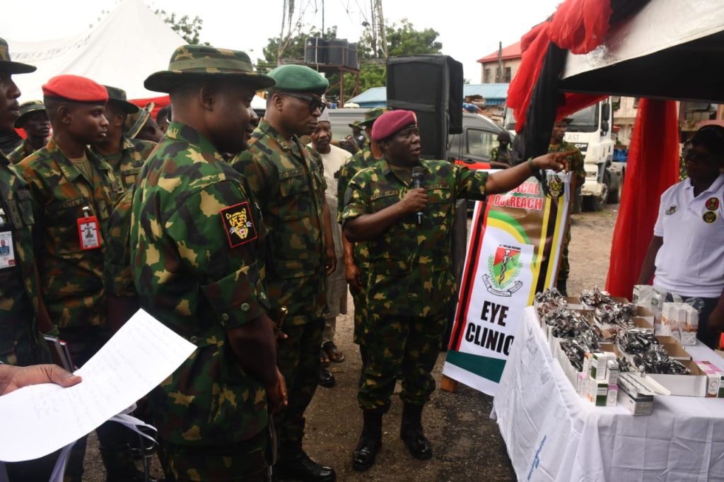 NADCEL 2023: Nigerian Army Touches Lives in Oja Oba, Mapo Community in Ibadan 12