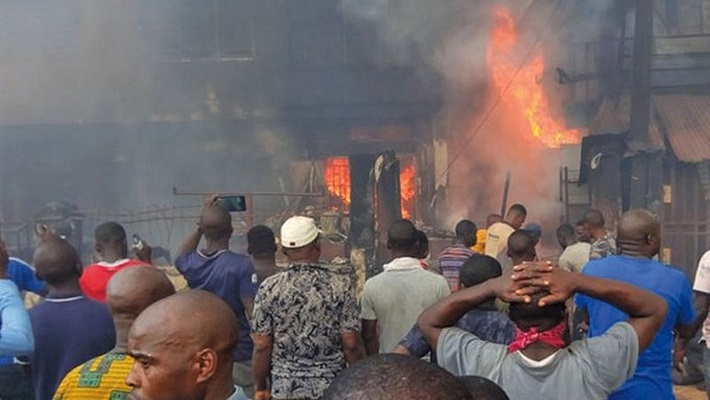 BREAKING: Raging Fire Erupts In Popular Kwara Market, Shops, Goods Razed